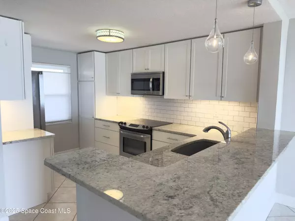 Indialantic, FL 32903,1095 Highway A1a N #204