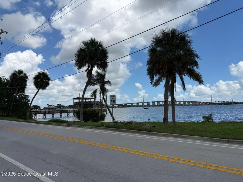 55 Riverside DR #203, Cocoa, FL 32922