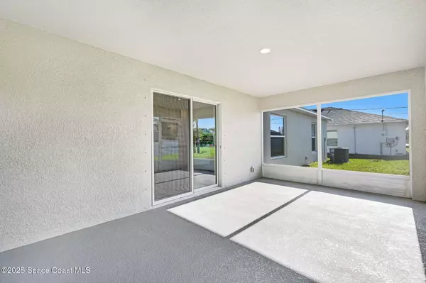 Palm Bay, FL 32907,1770 Parrsboro ST NW