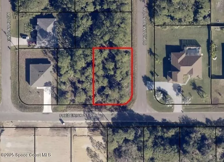 307 Frederick (Cor Port Smith) ST SW, Palm Bay, FL 32908