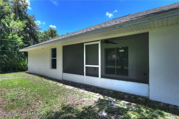 Vero Beach, FL 32967,8626 102nd CT