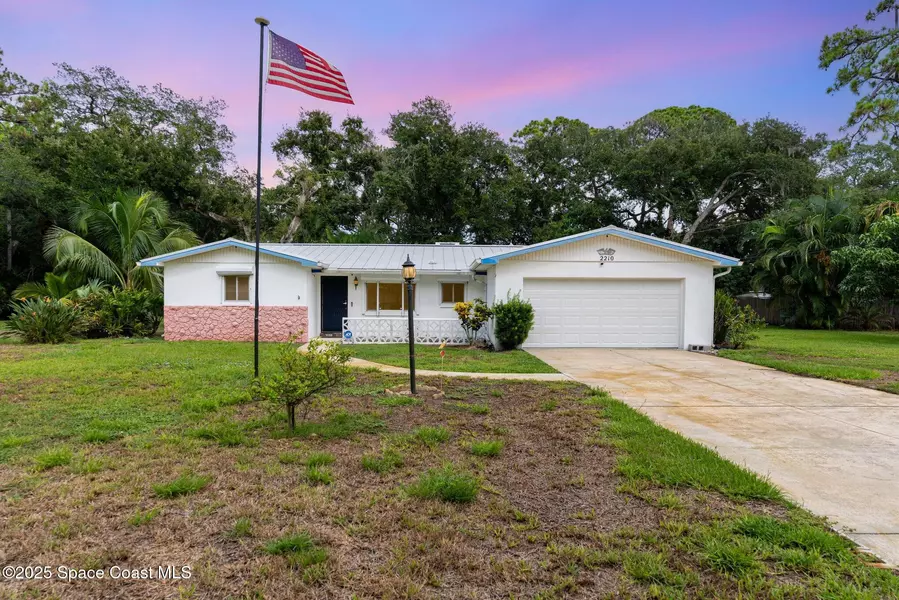 2210 Heron DR, Merritt Island, FL 32952