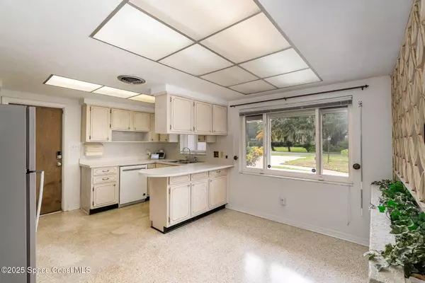 Merritt Island, FL 32952,2210 Heron DR