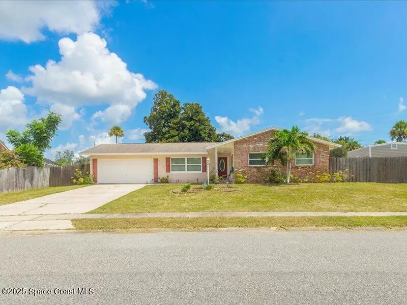 2810 Briarwood LN, Titusville, FL 32796