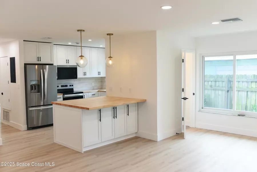 219 N Brevard AVE, Cocoa Beach, FL 32931