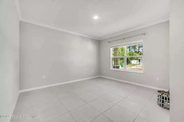 Cocoa, FL 32927,5109 Jamaica RD