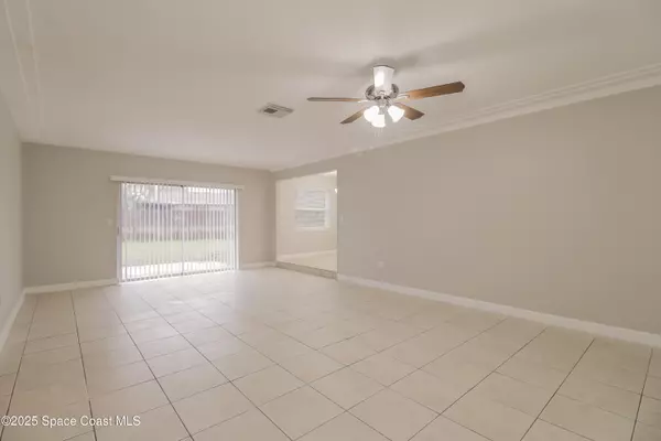 Merritt Island, FL 32952,935 S Courtenay Pkwy