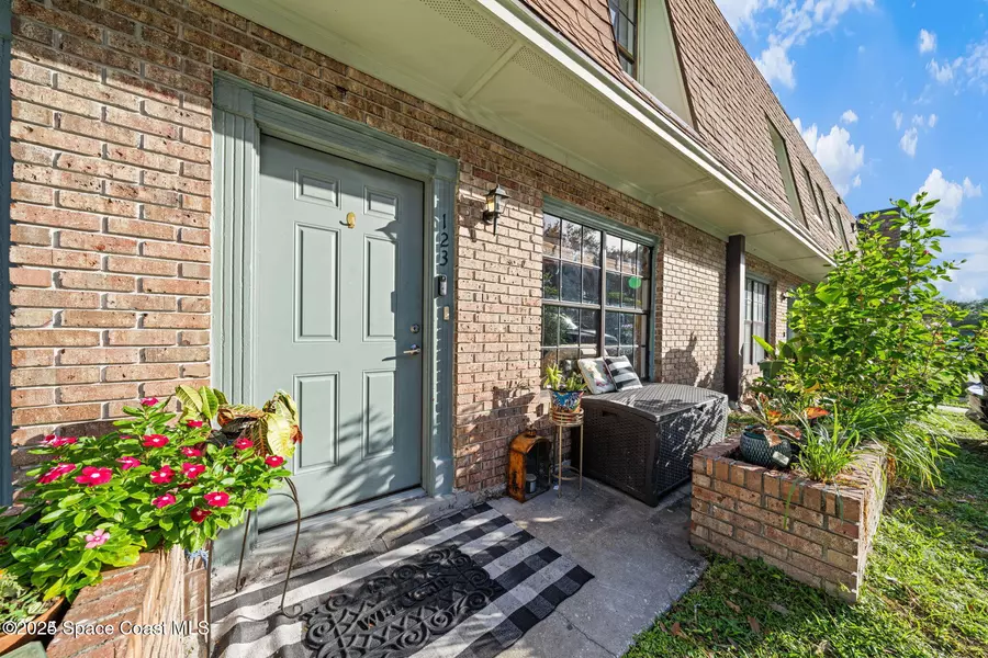 1300 Arlington LN NE #123, Palm Bay, FL 32905