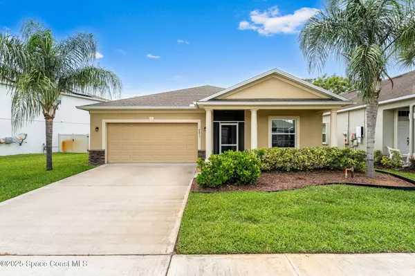 4855 Borealis CT, Melbourne, FL 32940