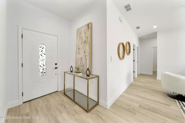 Palm Bay, FL 32909,921 Sable CIR SE
