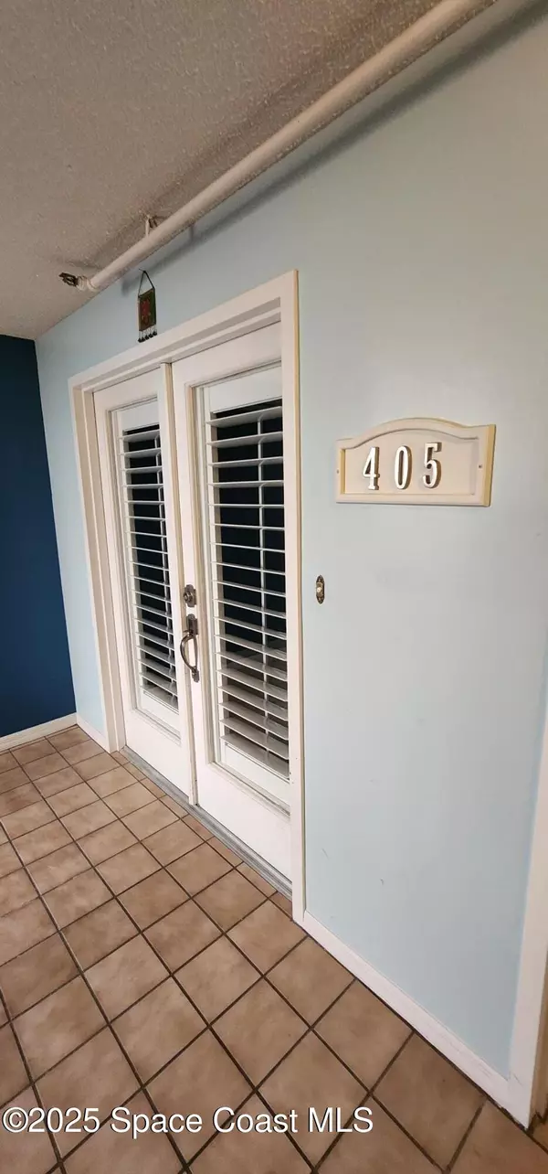 Cocoa Beach, FL 32931,3223 S Atlantic AVE #405