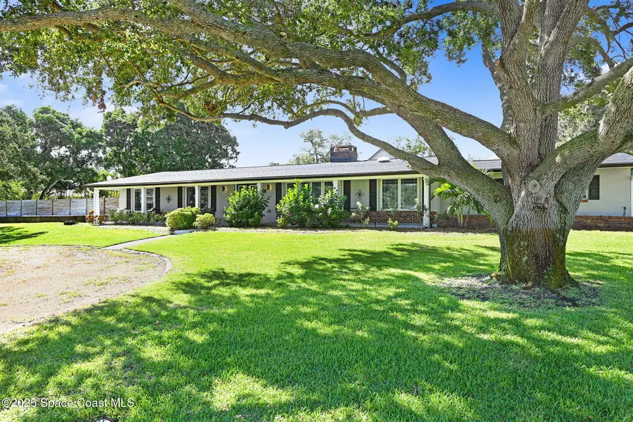 495 Plantation RD, Merritt Island, FL 32952