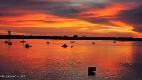 Merritt Island, FL 32953,500 Sail LN #203