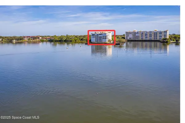 Merritt Island, FL 32953,500 Sail LN #203