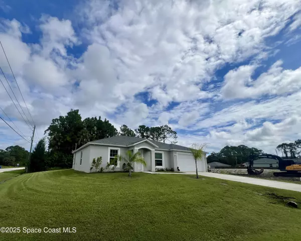 499 Oakleaf ST SW, Palm Bay, FL 32908