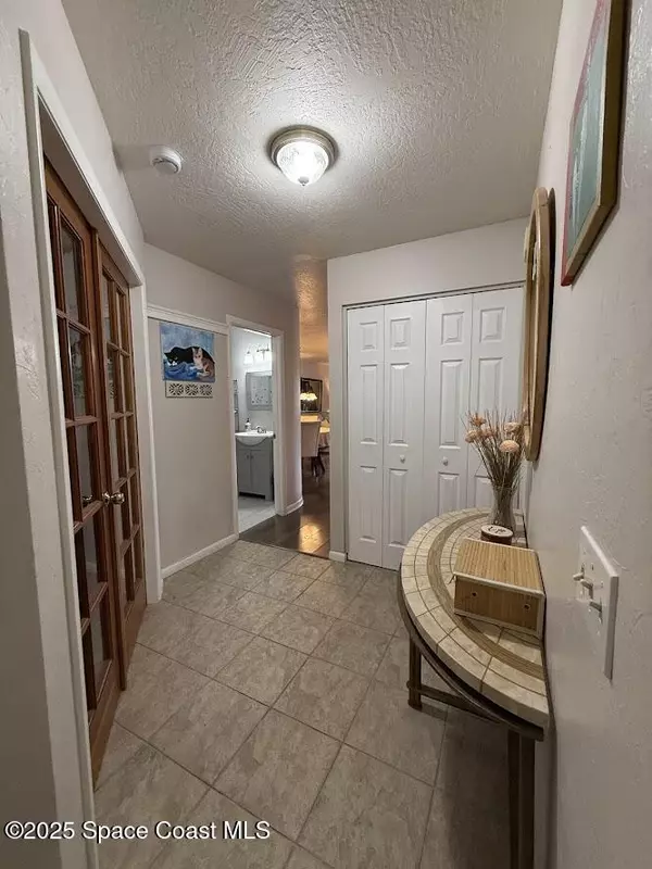 Melbourne, FL 32940,340 Lofts DR #C-2