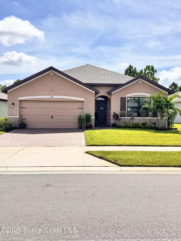 668 Old Country RD SE, Palm Bay, FL 32909