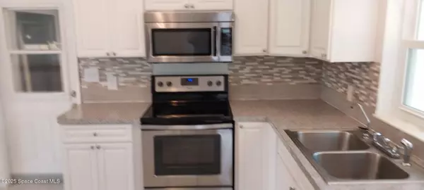 Titusville, FL 32780,855 Delano RD