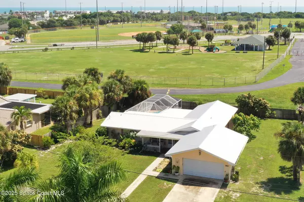 2105 Barracuda AVE, Melbourne Beach, FL 32951