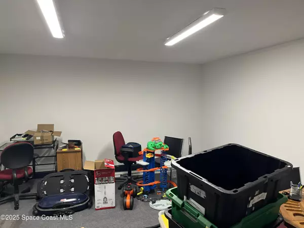 Cocoa, FL 32922,1811 N Cocoa BLVD