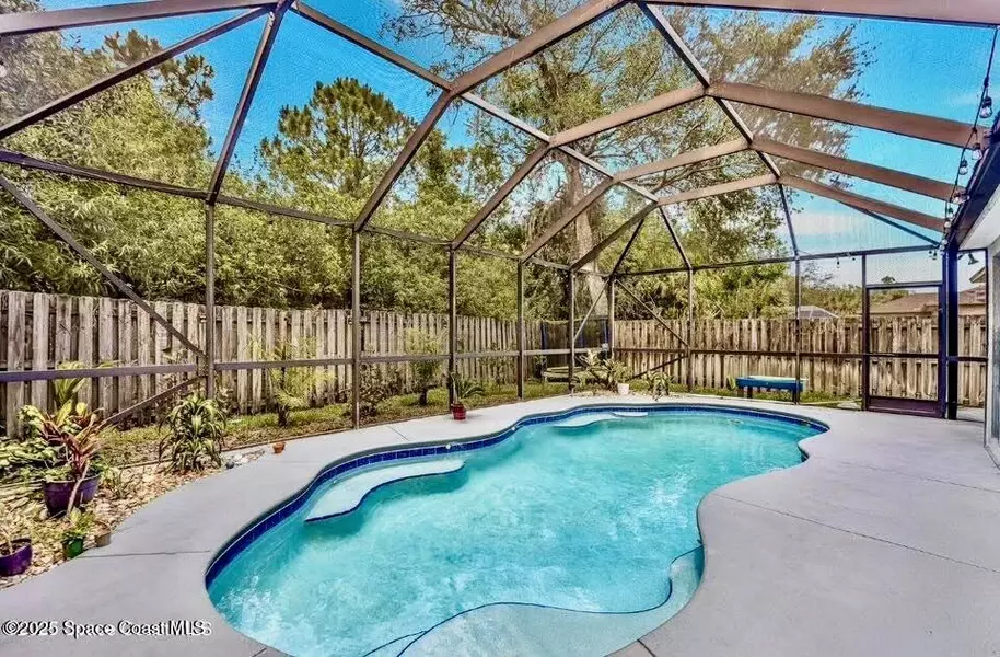 2338 Maeve CIR, Melbourne, FL 32904