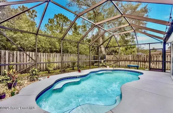 2338 Maeve CIR, Melbourne, FL 32904