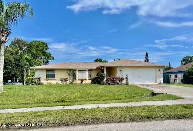 1331 Athens DR NE, Palm Bay, FL 32907