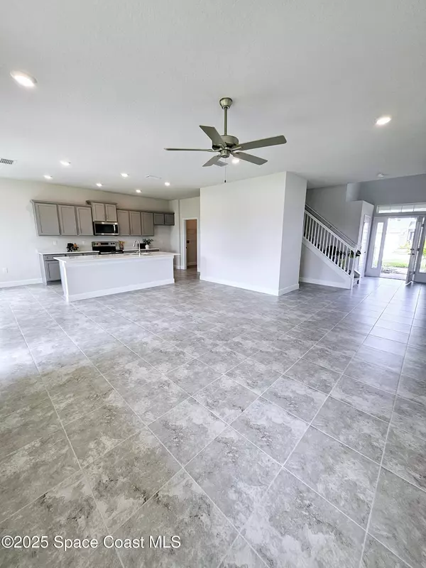 Palm Bay, FL 32907,1566 Kylar DR NW