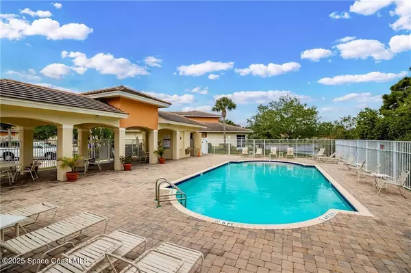 Vero Beach, FL 32962,826 Middleton DR SW
