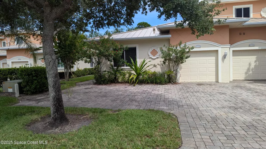 826 Middleton DR SW, Vero Beach, FL 32962