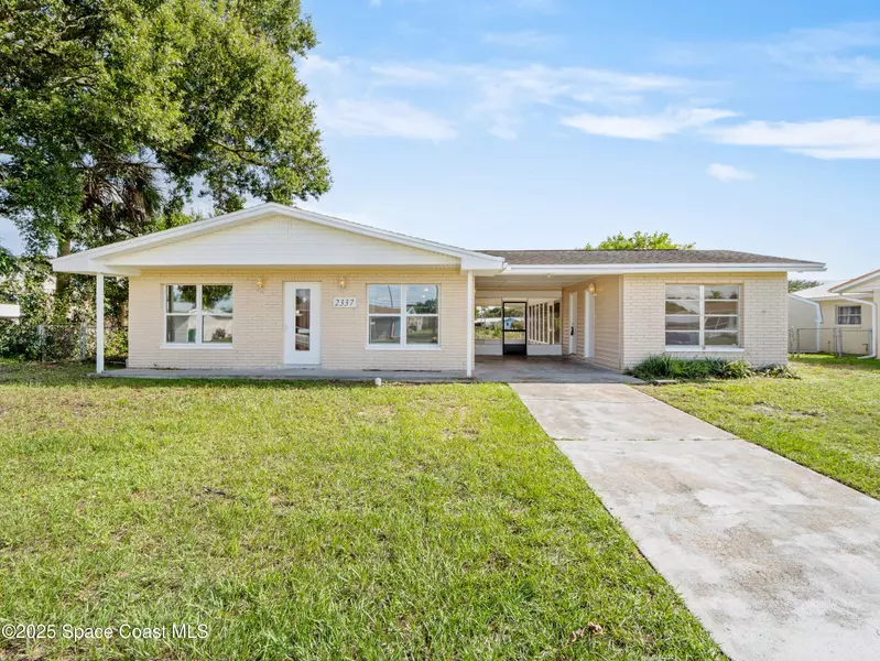 2337 Lakeview DR, Melbourne, FL 32935
