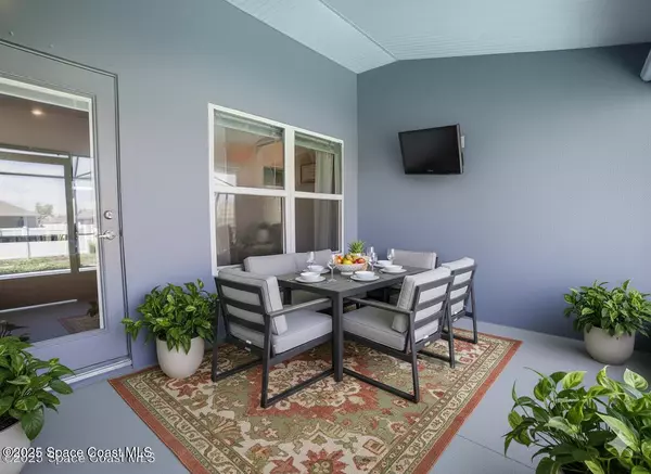 Cocoa, FL 32926,814 Moment ST