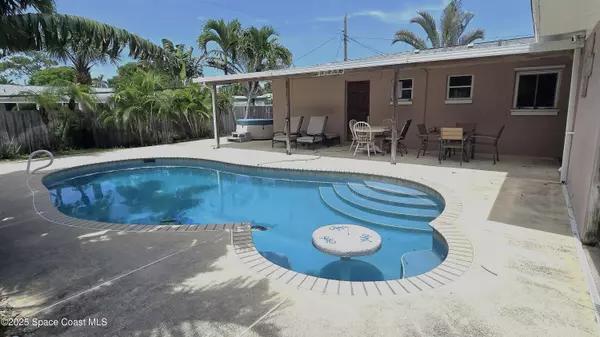 Satellite Beach, FL 32937,141 E Exeter ST