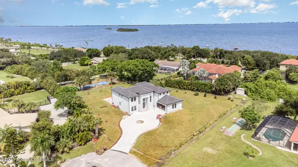 Merritt Island, FL 32952,5180 Calmes WAY