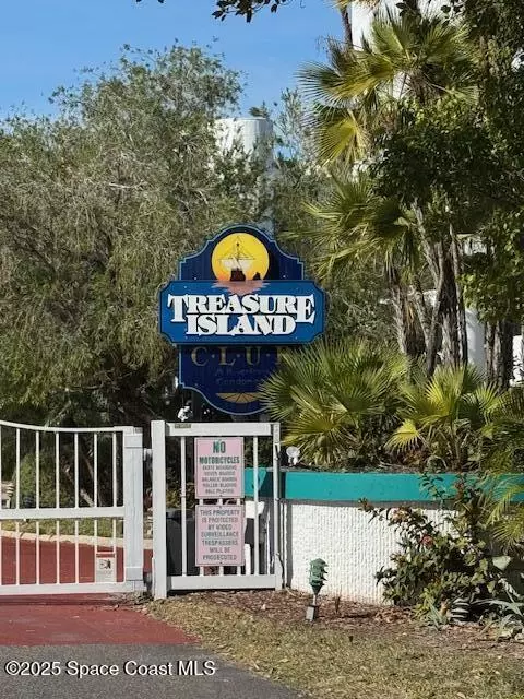 Cape Canaveral, FL 32920,300 Columbia DR #3407