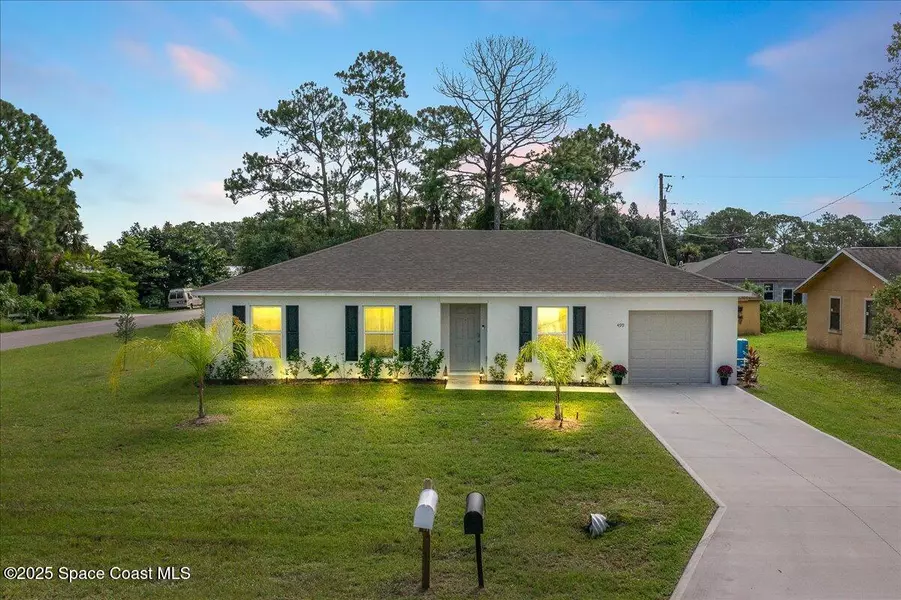 499 Grenadier AVE NW, Palm Bay, FL 32907