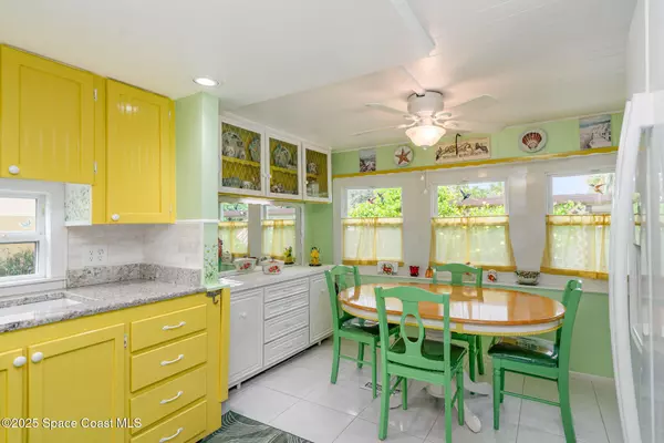 Melbourne, FL 32904,2 Sapphire ST