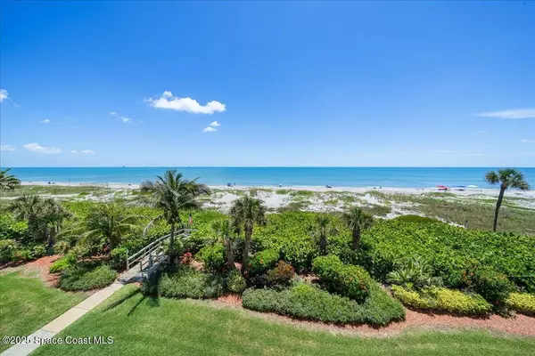 Cocoa Beach, FL 32931,1527 S Atlantic Ave #201