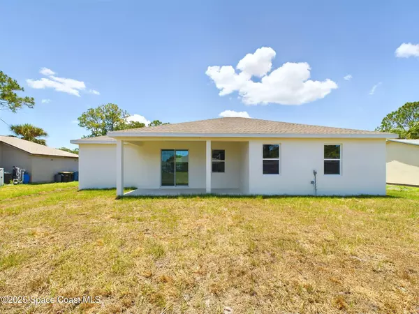 Palm Bay, FL 32908,692 Mistletoe ST SW