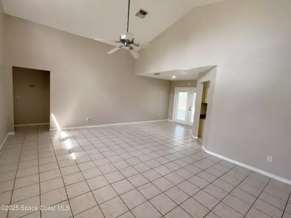 Palm Bay, FL 32907,853 Banks ST NW