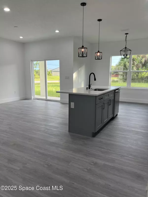 Palm Bay, FL 32908,200 Farley ST SW