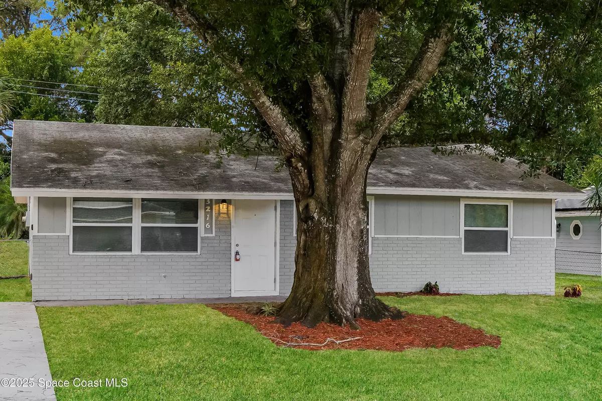 Vero Beach, FL 32968,3216 1st PL