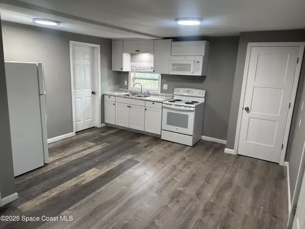 Cocoa, FL 32922,330 Palm AVE #3