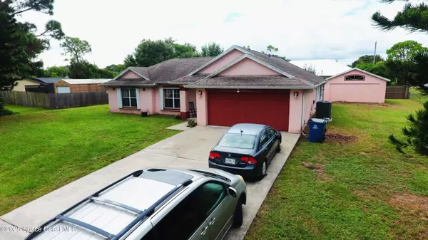 Palm Bay, FL 32907,816 Hawser ST NE