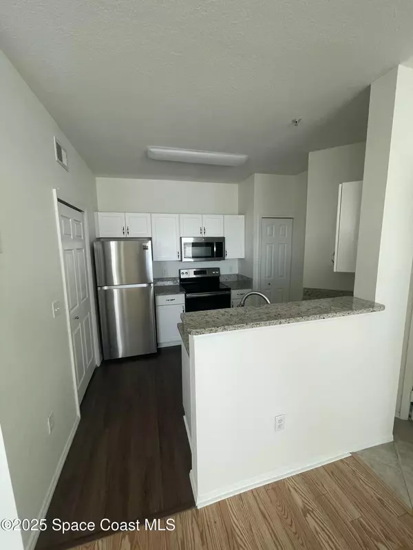 Melbourne, FL 32940,5692 Star Rush DR #203