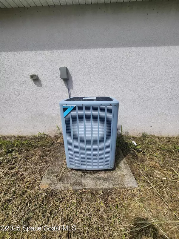 Palm Bay, FL 32907,426 Almansa ST NE