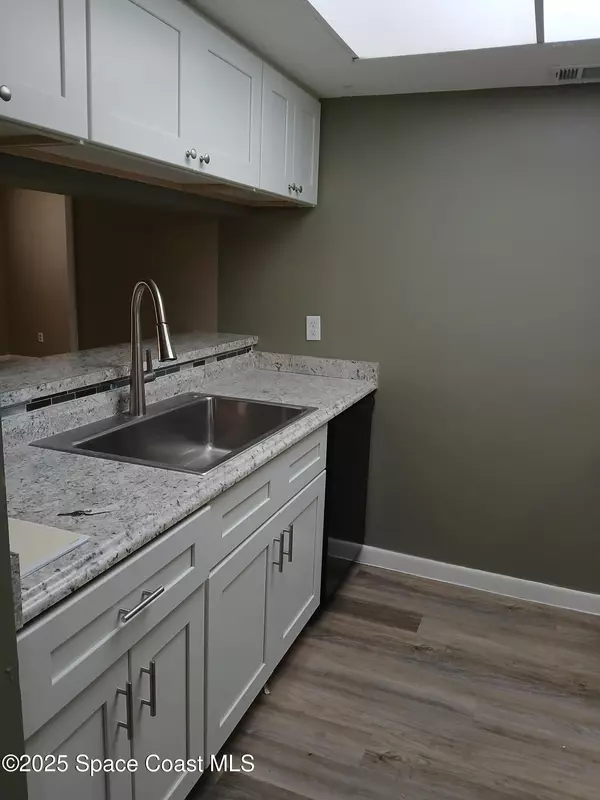 Palm Bay, FL 32905,1617 Sunny Brook LN NE #F103