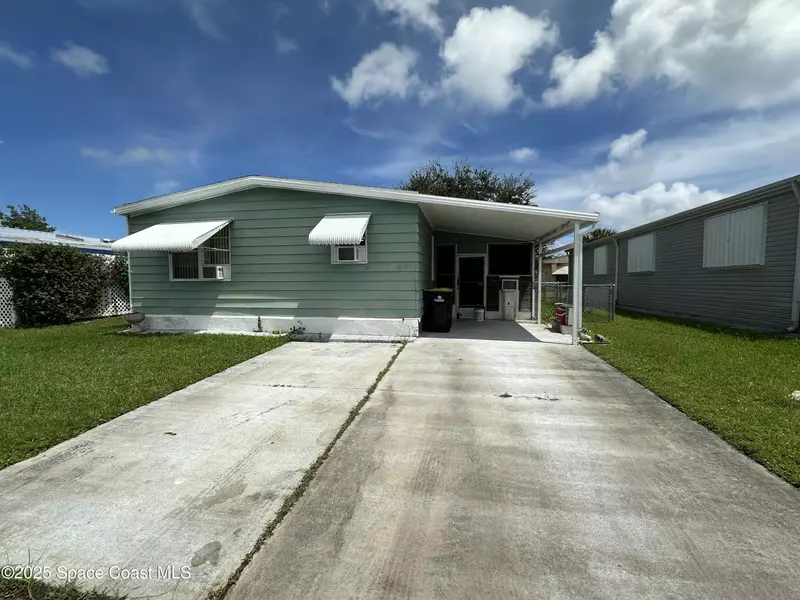 1919 Live Oak ST NE, Palm Bay, FL 32905