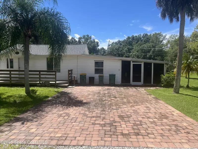 8275 Illinois Ave AVE, Melbourne, FL 32904