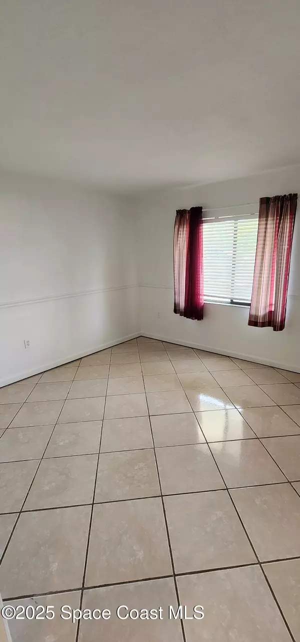 Cocoa, FL 32927,100 Canebreakers DR #103